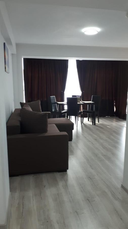 Apartament Lulu Mamaia Nord, 3 Minute De Plaja นาโวดาริ ภายนอก รูปภาพ