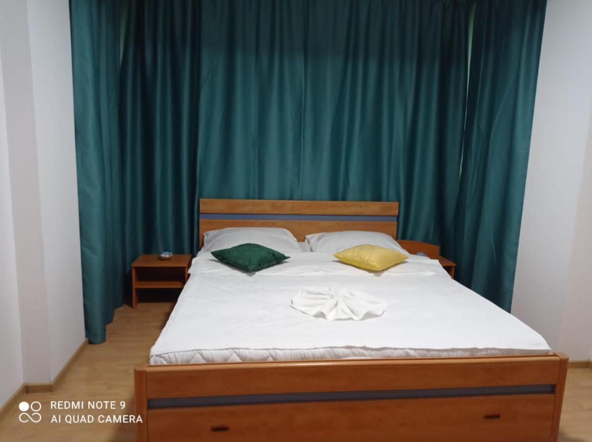 Apartament Lulu Mamaia Nord, 3 Minute De Plaja นาโวดาริ ภายนอก รูปภาพ