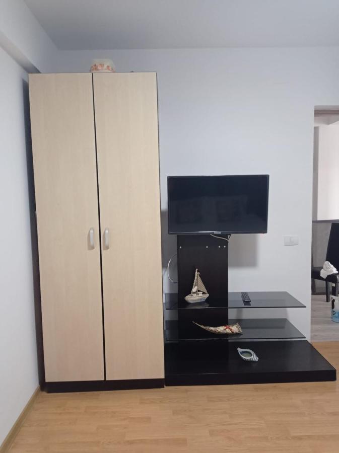 Apartament Lulu Mamaia Nord, 3 Minute De Plaja นาโวดาริ ภายนอก รูปภาพ